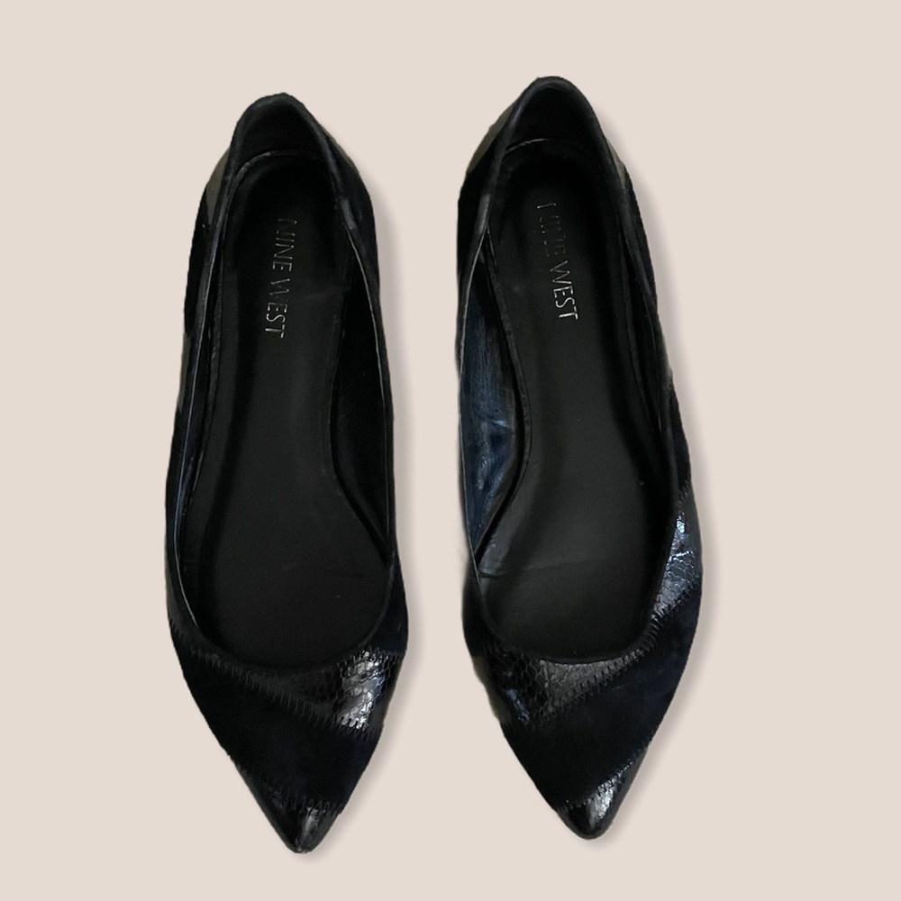 Nine West Women’s Pointed Flat 5.5 Black Shoe